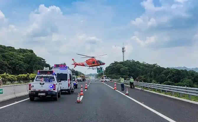 宁城高速公路汽车救援案例